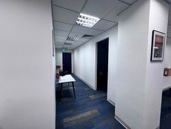 Moreton Logistics Centre (D5), Office #628916541